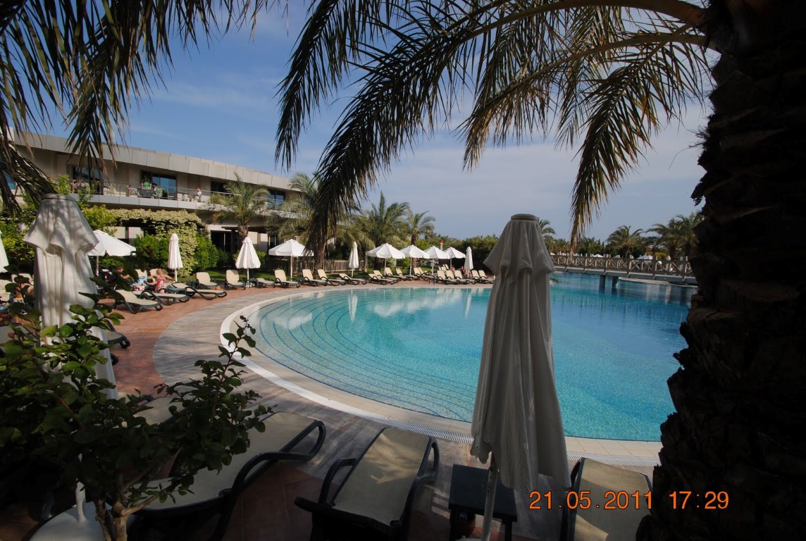 imagini hotel ROYAL WINGS LARA